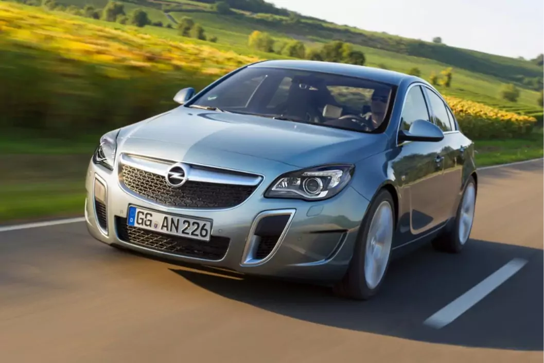 Купить опель в казахстане. Opel Insignia OPC. Opel Insignia OPC 2013. Opel Insignia OPC 2017. Opel Insignia 2016.
